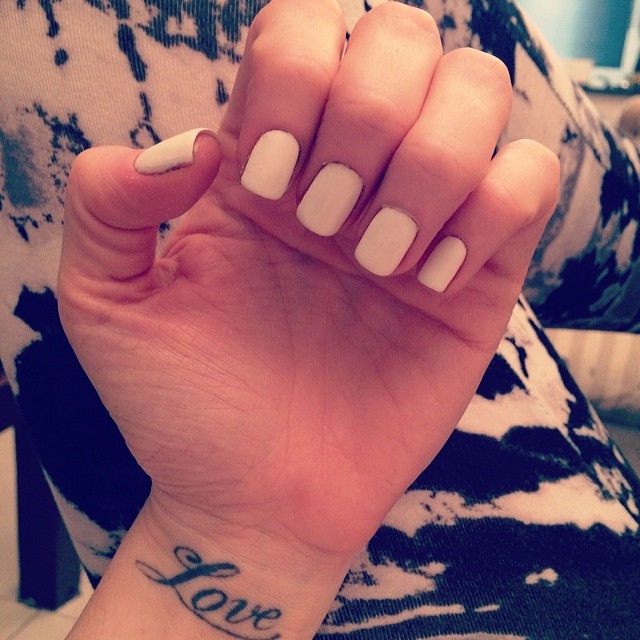 white mani