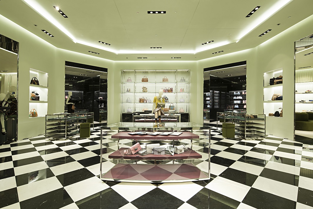 Prada_Johannesburg_Sandton City Mall_int 01