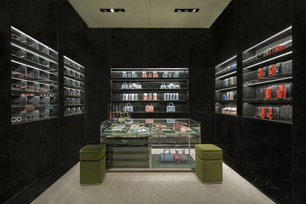 Prada_Johannesburg_Sandton City Mall_int 02